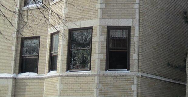 Stoneleigh Castle Condominium Window Replacement